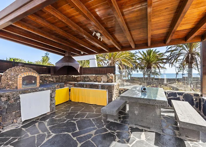 A Pie De Mar * كوستا تاغيسي